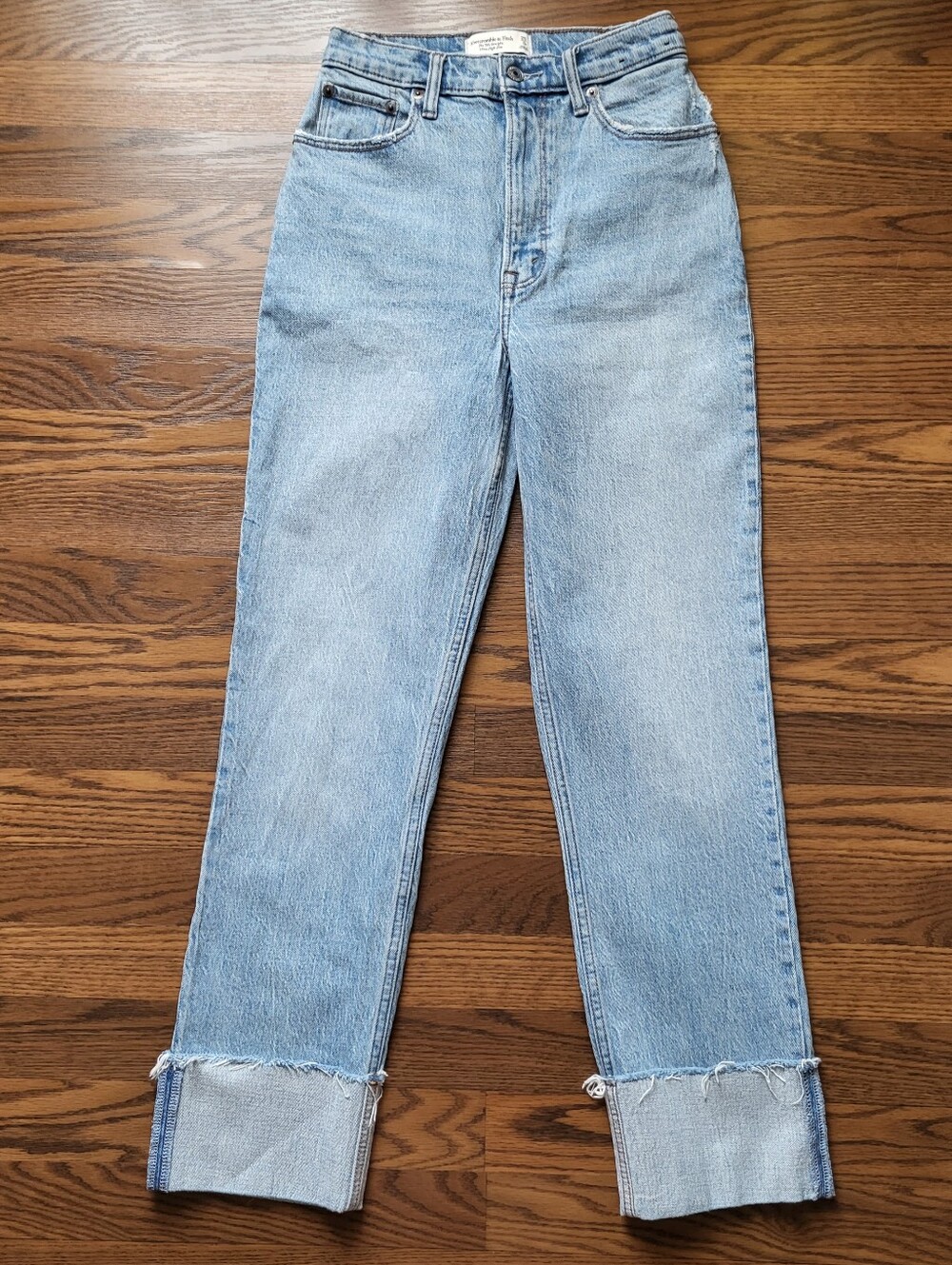 Womens Abercrombie & Fitch 90's Straight Ultra High-Rise Curve Love Denim Jeans